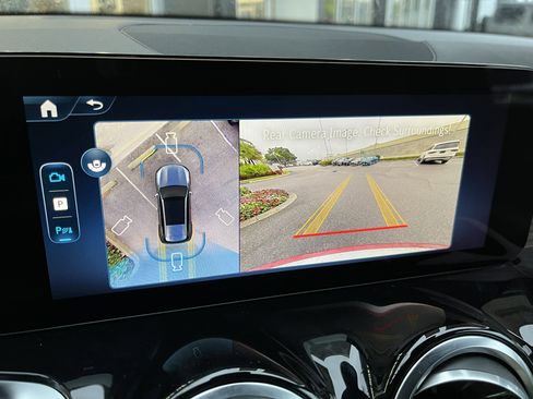 New 2026 Mercedes-Benz GLB 250 image 28