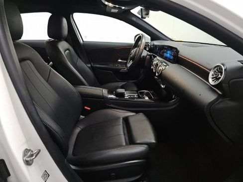 Used 2022 Mercedes-Benz A 220 4MATIC w/ Premium Package Lite image 8
