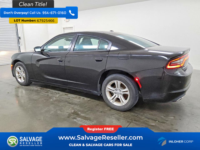 Used 2022 Dodge Charger SXT RWD image 3