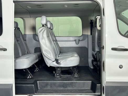 Used 2018 Ford Transit 150 XL image 11