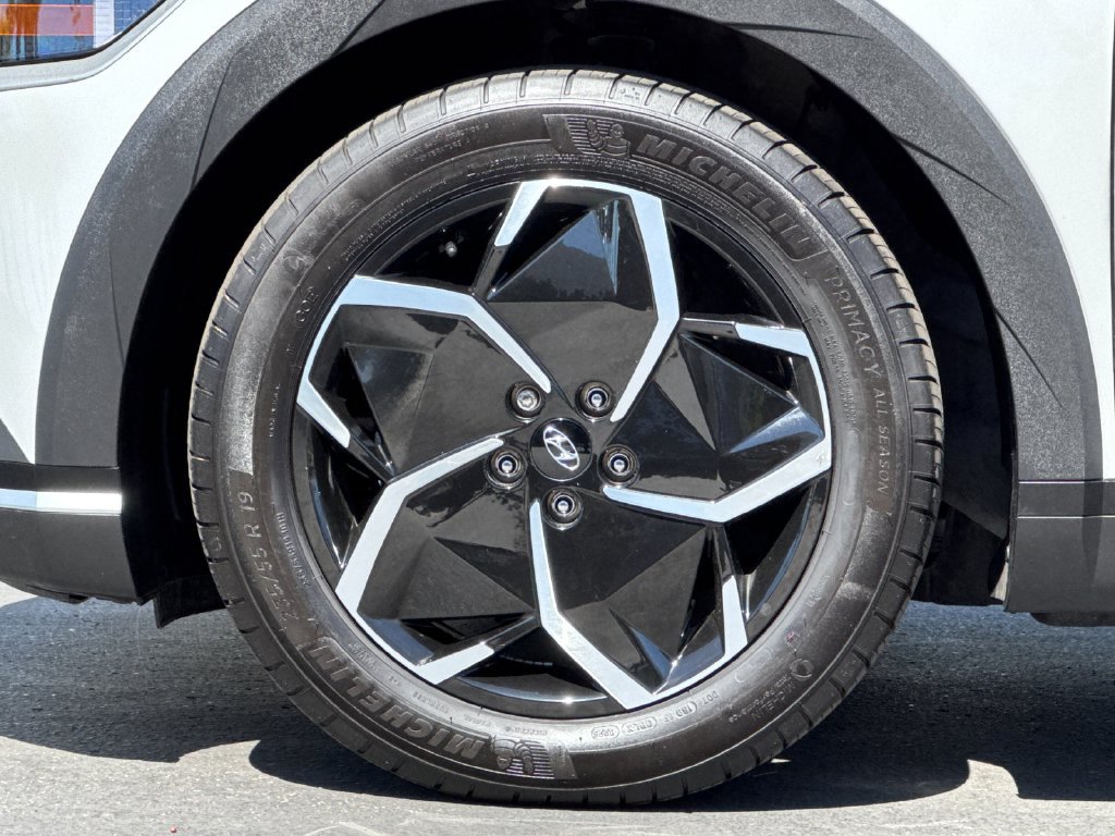 Used 2024 Hyundai Ioniq 5 SEL RWD image 25