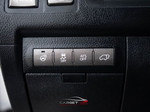 Used 2014 Lexus LX 570 4WD image 41