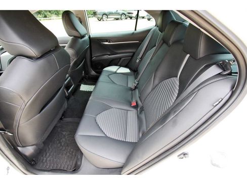 Used 2023 Toyota Camry SE FWD image 12