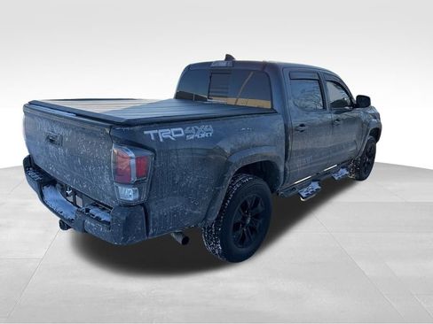 Used 2020 Toyota Tacoma TRD Sport image 4