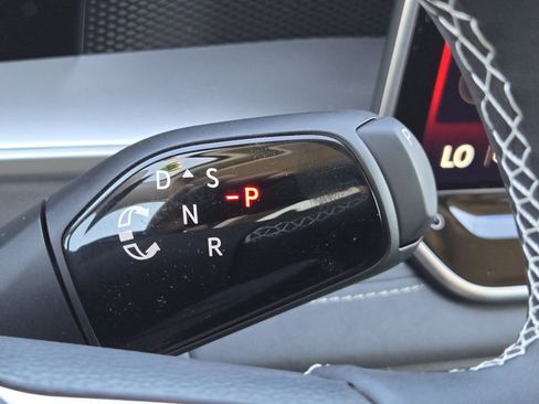 New 2026 Volkswagen Tiguan SE image 17