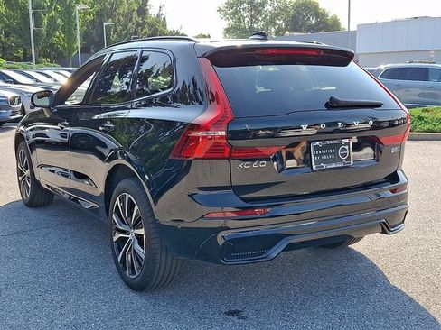 Certified 2023 Volvo XC60 B5 Plus w/ Climate Package AWD/4WD image 4