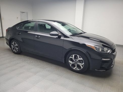 Used 2019 Kia Forte LXS FWD image 11