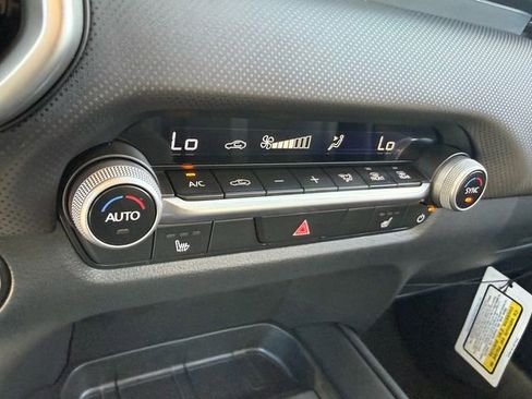 New 2026 MAZDA CX-50 Meridian Edition w/ Weather Package image 22
