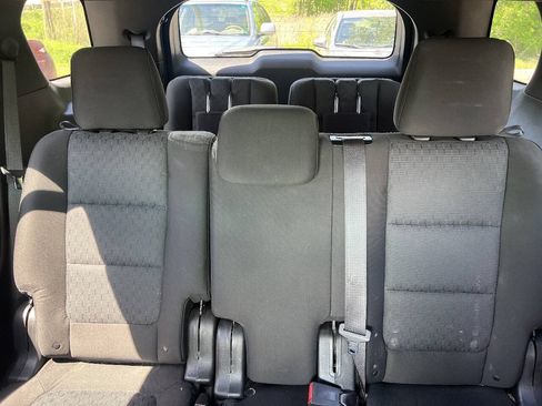 Used 2015 Ford Explorer XLT w/ Equipment Group 201A FWD image 21