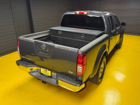 Used 2010 Nissan Frontier SE image 44