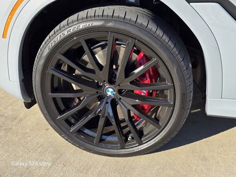 Used 2025 BMW X6 M60i image 9