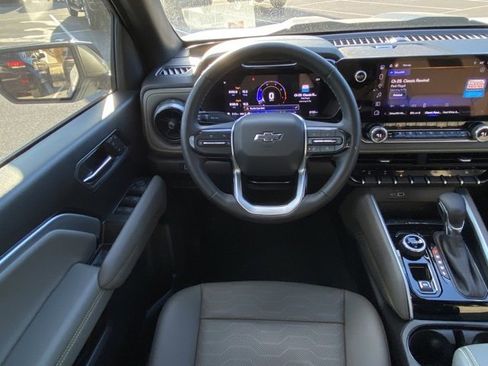 Used 2024 Chevrolet Colorado ZR2 w/ ZR2 Convenience Package III image 27