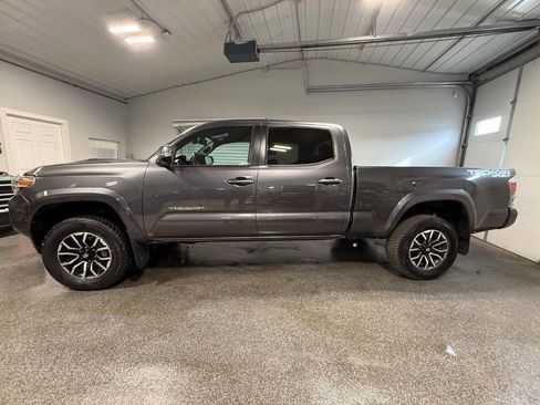 Used 2021 Toyota Tacoma SR5 image 7