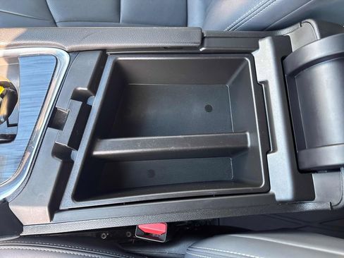 Used 2023 Buick Enclave Essence w/ Experience Buick Package image 30