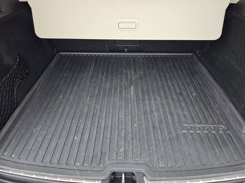 Used 2023 Volvo XC60 B5 Ultimate w/ Climate Package image 43