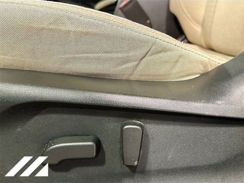 Certified 2022 Subaru Ascent Premium w/ Convenience Package image 20