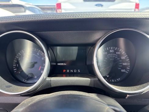 Used 2019 Ford Mustang GT RWD image 7