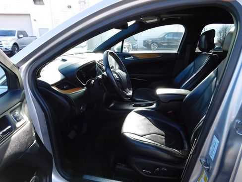 Used 2018 Lincoln MKC Reserve w/ Lincoln MKC Climate Package image 17