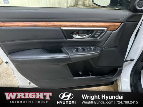 Used 2022 Honda CR-V Touring image 9