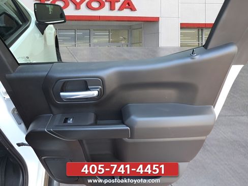 Used 2021 Chevrolet Silverado 1500 LT AWD/4WD image 22