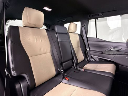 Used 2025 Lexus GX 550 AWD/4WD image 15