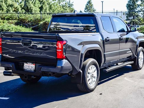 Certified 2025 Toyota Tacoma SR5 image 7