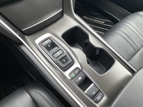 Certified 2021 Honda Accord Touring image 30