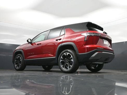 New 2026 Chevrolet Equinox LT w/ Convenience Package II AWD/4WD image 60