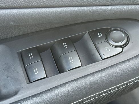 Used 2026 Chevrolet Blazer EV LT image 13