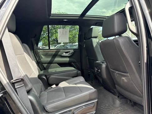 Used 2023 Chevrolet Tahoe Z71 w/ Luxury Package AWD/4WD image 23