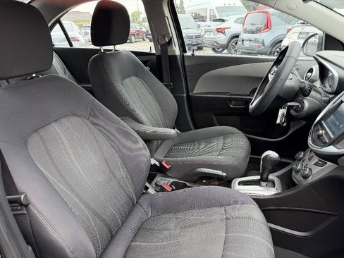 Used 2017 Chevrolet Sonic LT FWD image 8