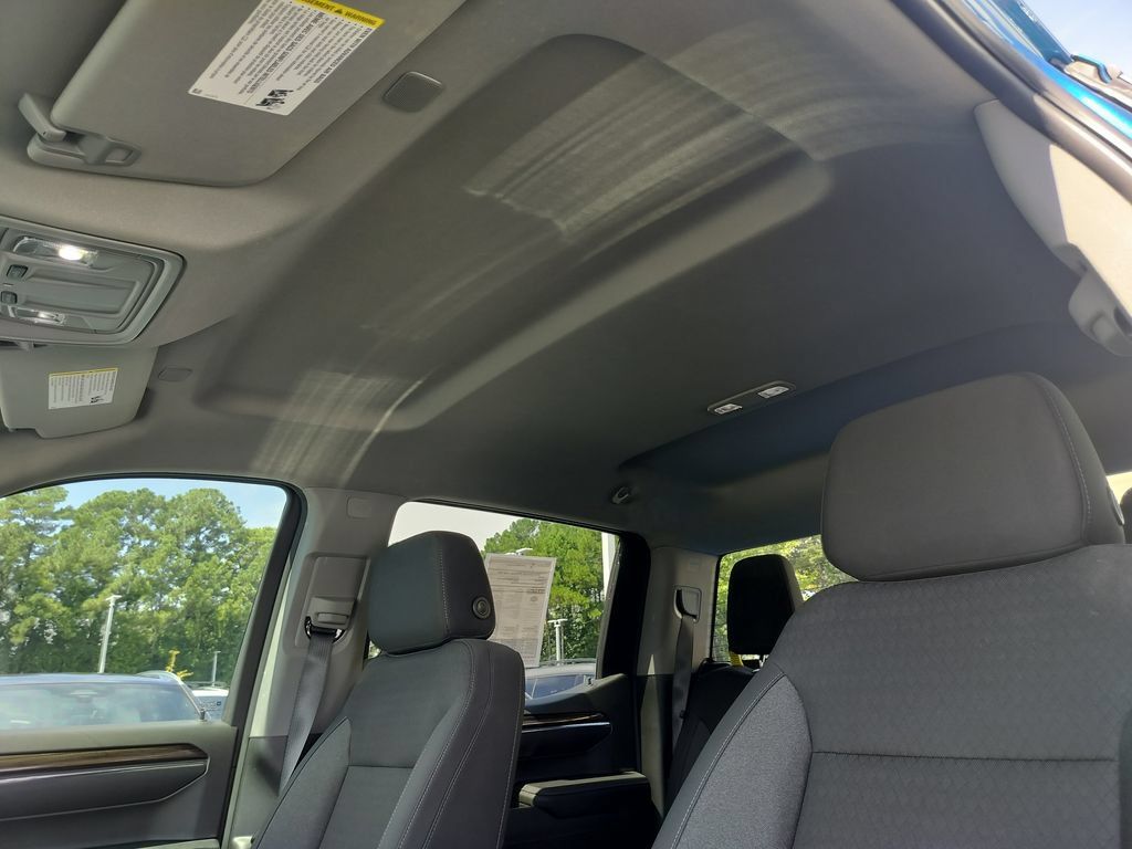Used 2024 Chevrolet Silverado 1500 RST AWD/4WD image 10