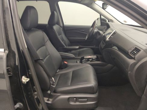 Used 2016 Honda Pilot Touring image 21