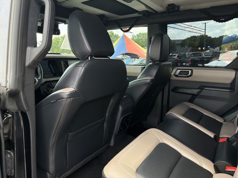 Used 2024 Ford Bronco Wildtrak AWD/4WD image 10