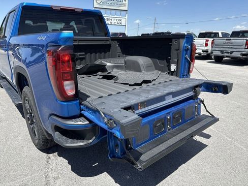 Used 2023 GMC Sierra 1500 Elevation w/ LPO, Elevation Black Package AWD/4WD image 33