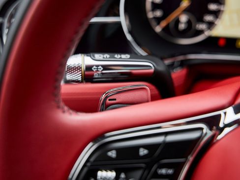 Used 2022 Bentley Continental GT image 46