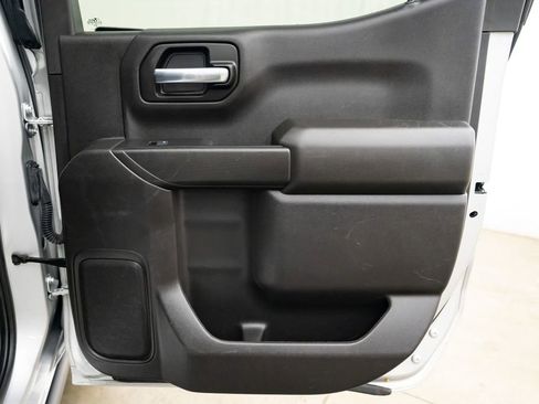 Used 2020 Chevrolet Silverado 1500 Custom w/ Custom Value Package AWD/4WD image 27