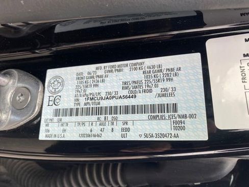 Used 2023 Ford Escape Platinum image 25