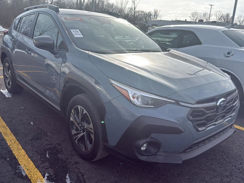Used 2024 Subaru Crosstrek 2.0i Premium image 3
