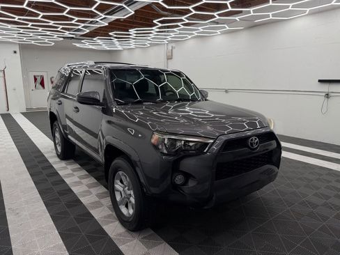Used 2014 Toyota 4Runner 4WD image 20