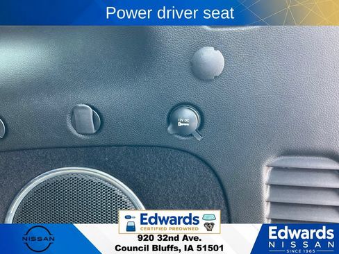 Used 2013 Jeep Grand Cherokee Overland Summit AWD/4WD image 13