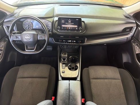 Used 2025 Nissan Rogue SV FWD image 21