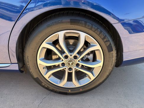 Used 2018 Mercedes-Benz C 300 Sedan image 6
