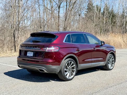 Used 2023 Lincoln Nautilus Reserve w/ Equipment Group 202A image 6