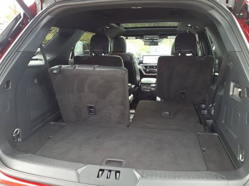 Certified 2025 Ford Explorer ST-Line w/ Premium Package AWD/4WD image 28