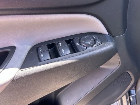 Used 2023 Chevrolet Equinox LS w/ LPO, Cargo Package FWD image 12