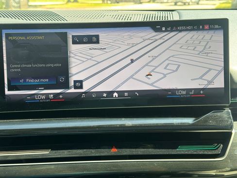 Used 2024 BMW 530i w/ Premium Package image 31