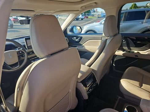 Used 2022 Lincoln Aviator Reserve w/ Equipment Group 201A RWD image 12