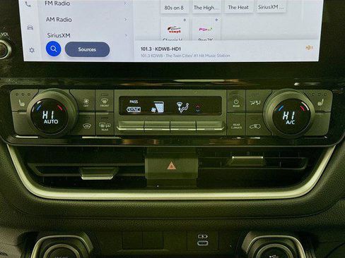 Certified 2025 Toyota Grand Highlander AWD image 15