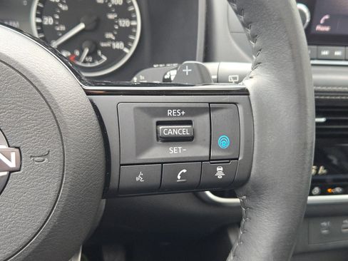 Used 2022 Nissan Rogue SV w/ SV Premium Package FWD image 21
